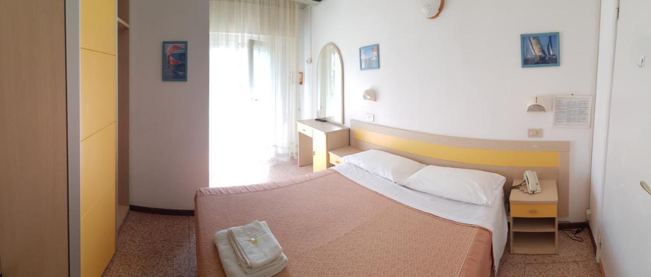 Hotel Le Pleiadi Bellaria-Igea Marina Exterior photo