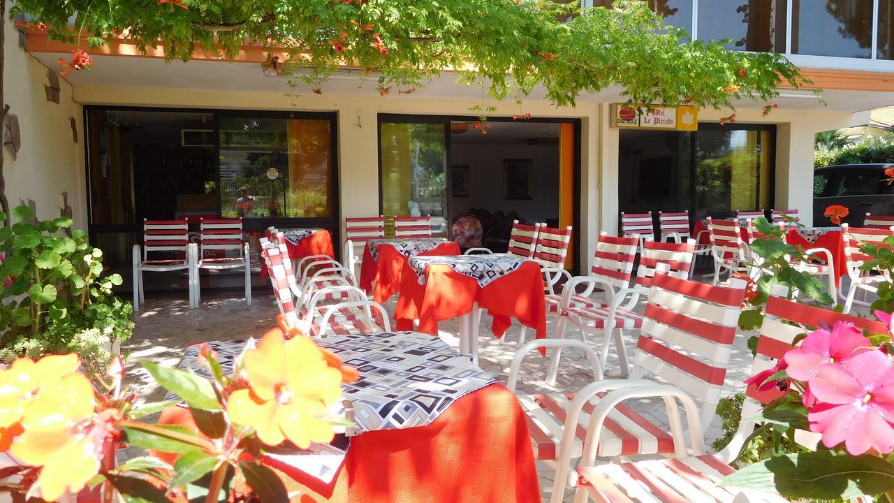 Hotel Le Pleiadi Bellaria-Igea Marina Exterior photo